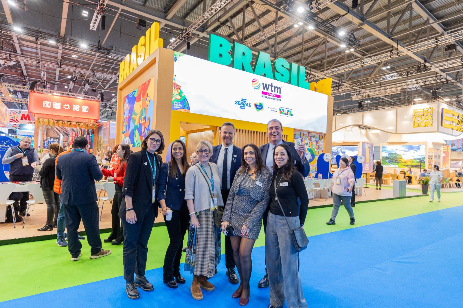 Equipe da Embratur com executivos da Top Resa