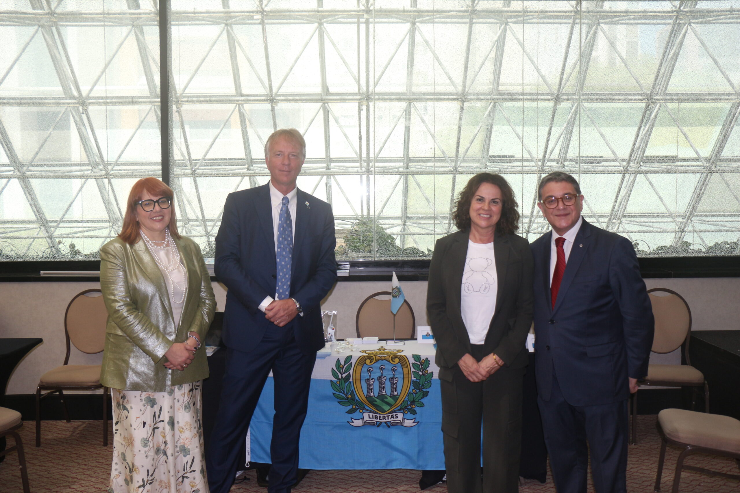 Franca Rastelli, Thalma Assunção, Filippo Francini e Mario Turnaturi, de San Marino