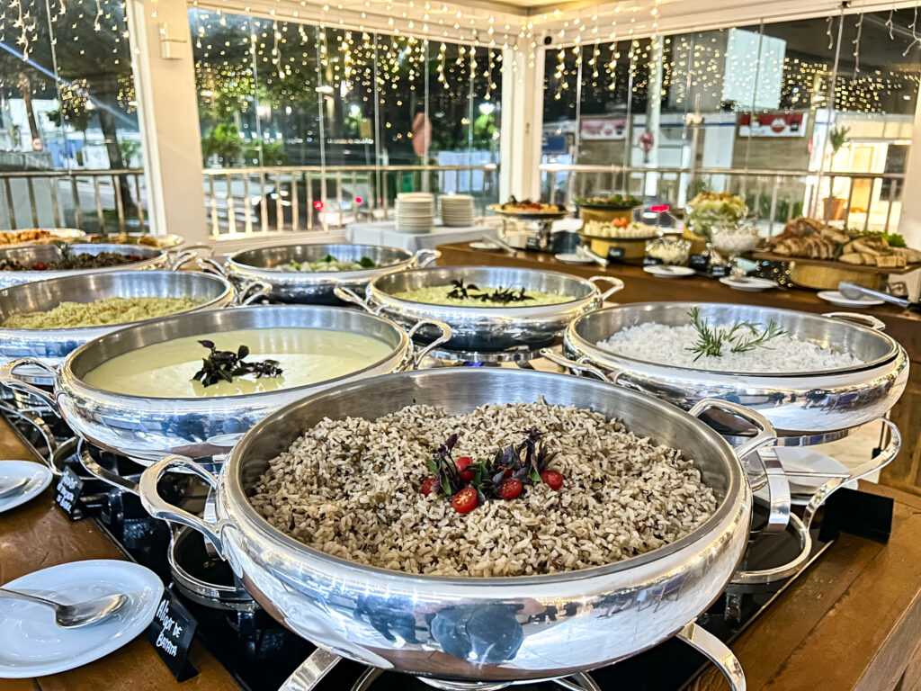 Jantar preparado pelo hotel Doral Guarujá