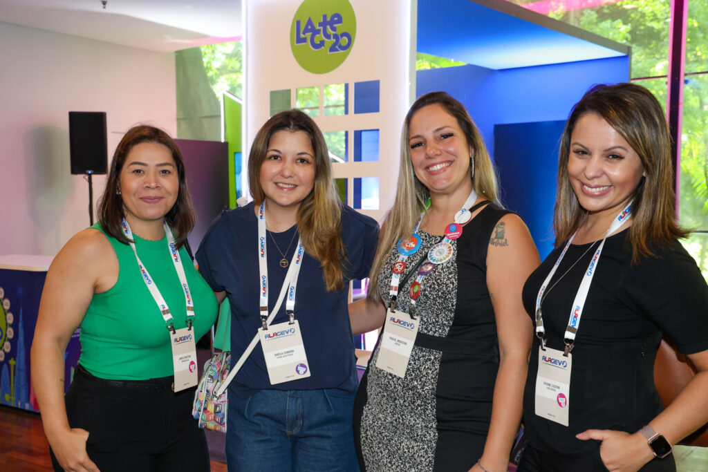 Jamile Martins, da Braskem, Sheila Câmara, da KPMG, Raquel Monteiro, da Kontik, e a Viviane Lucena, da PwC