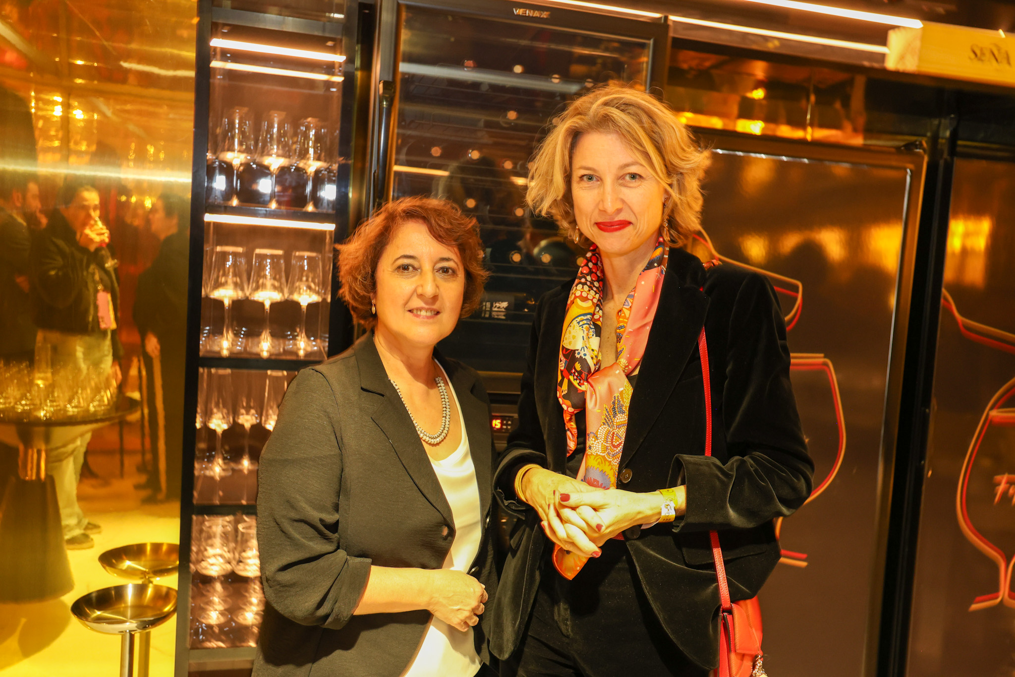 Lídia Monteiro, do Turismo de Portugal, e Caroline Putnoki, diretora da Atout France no Brasil