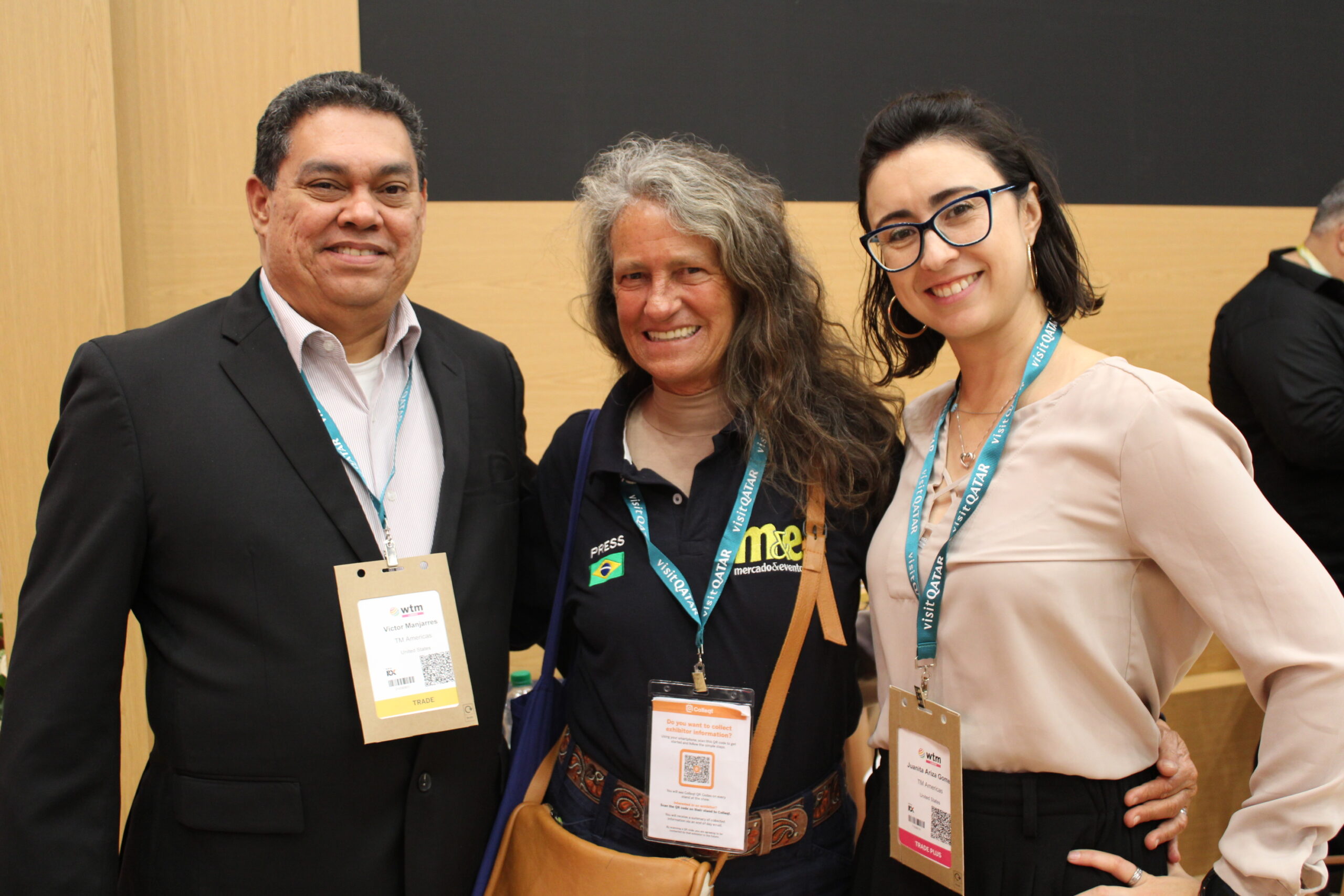 Mari Masgrau, do M&E, entre Victor Manjarres e Juanita Ariza, da TM Americas Mari Masgrau, do M&E, entre Victor Manjarres e Juanita Ariza, da TM Americas