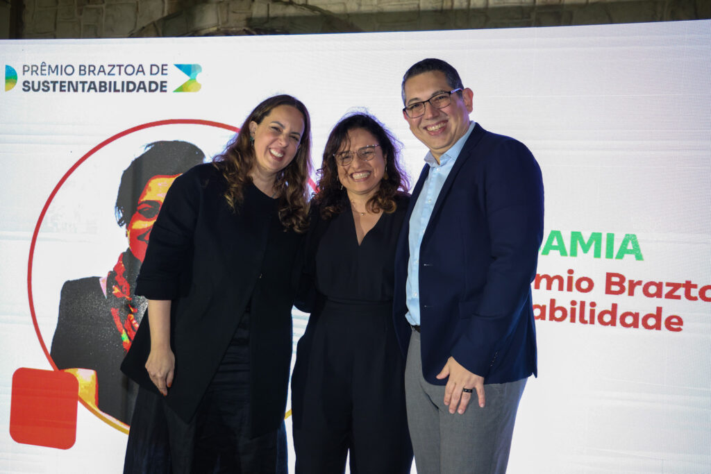 Marina Figueiredo, presidente Executiva Braztoa, Mônica Samia, nova integrante do time de jurados do prêmio Braztoa de Sustentabilidade, e Fabiano Camargo, presidente do Conselho da Braztoa