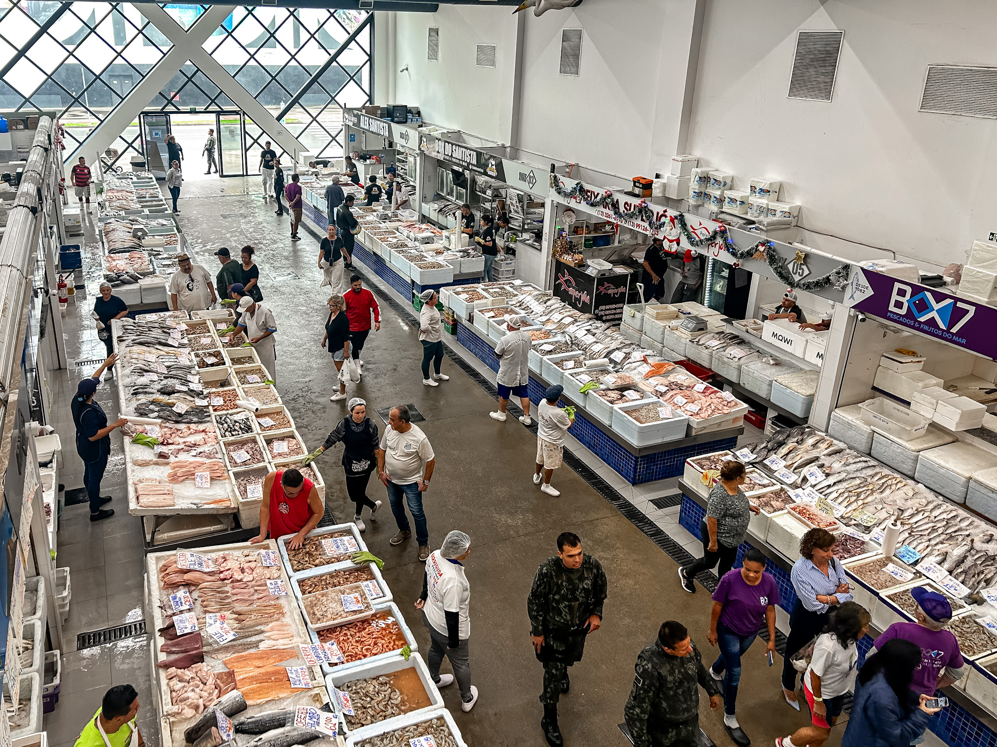 Mercado de Peixe de Santos, além de comercial, é também um ponto gastronômico Mercado de Peixe de Santos, além de comercial, é também um ponto gastronômico
