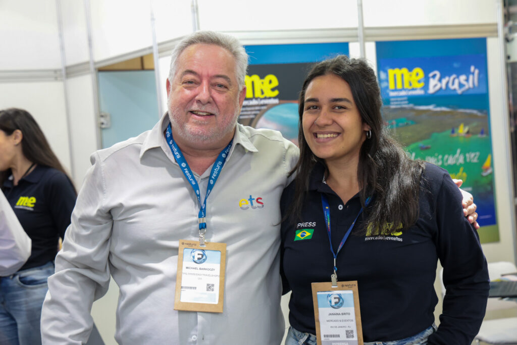 Michael Barkoczy, da ETS, e Janaína Brito, editora do M&E