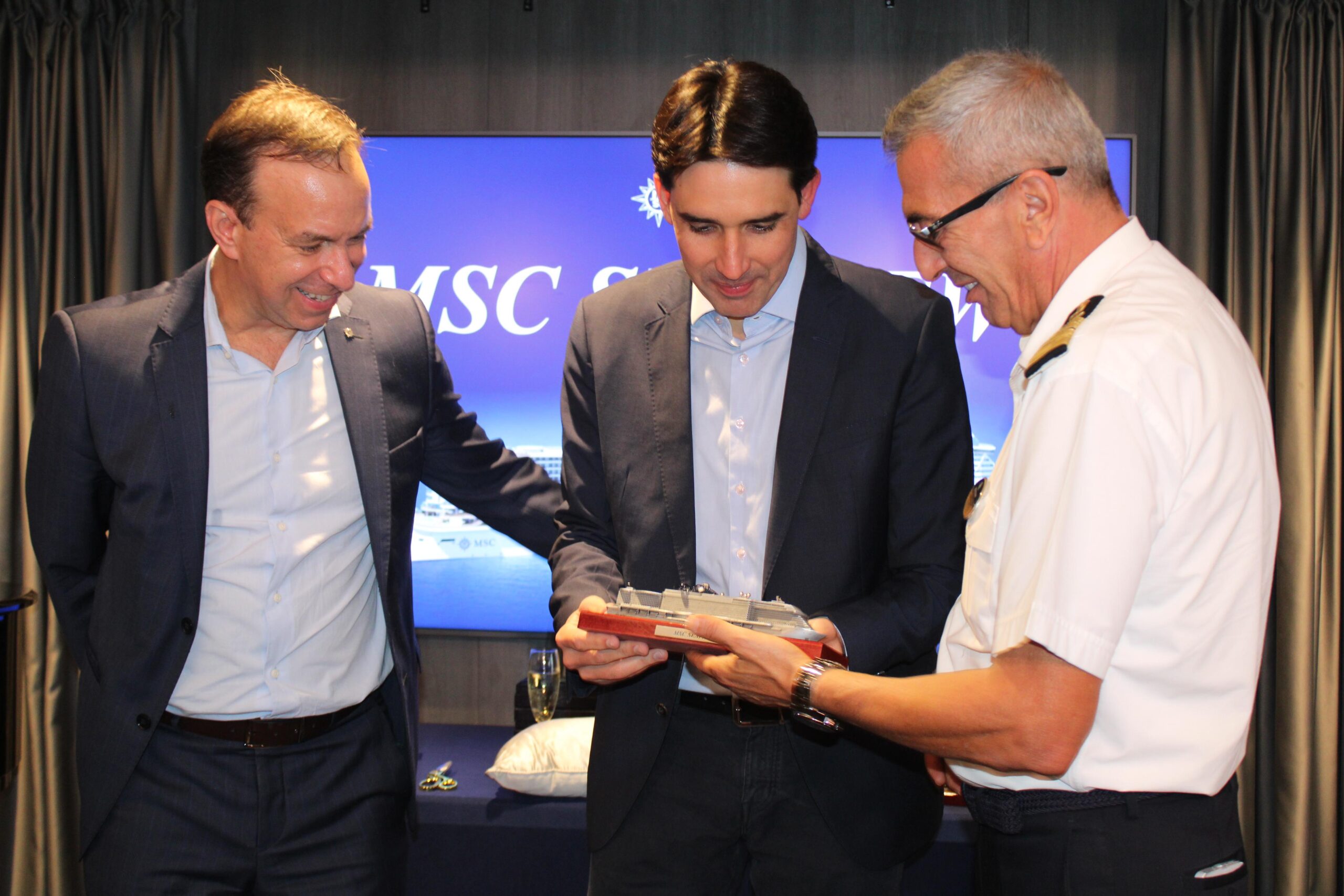 Ministro Silvio Costa Filho com Adrian Ursilli e Giuseppe Galano, da MSC