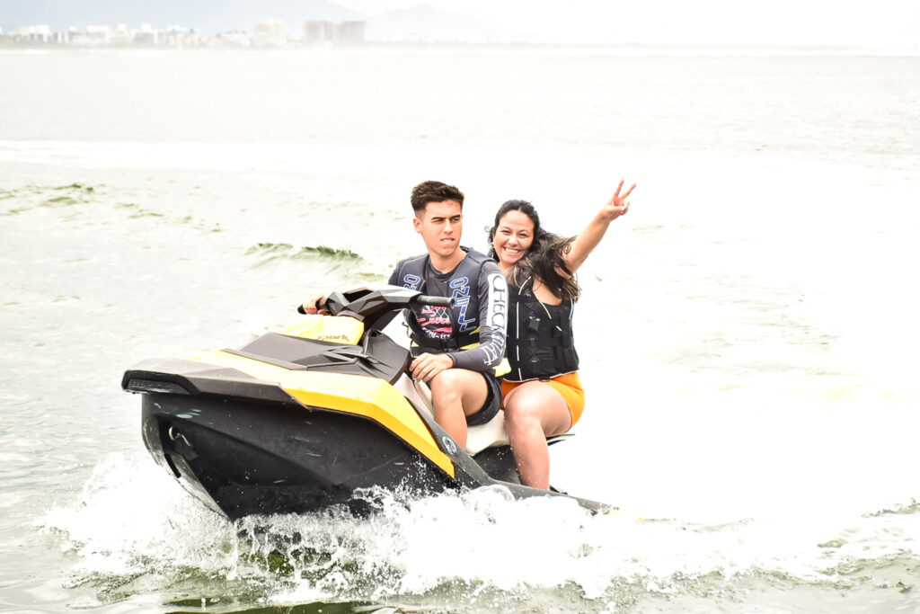 Passeios de jetski fizeram parte da programação