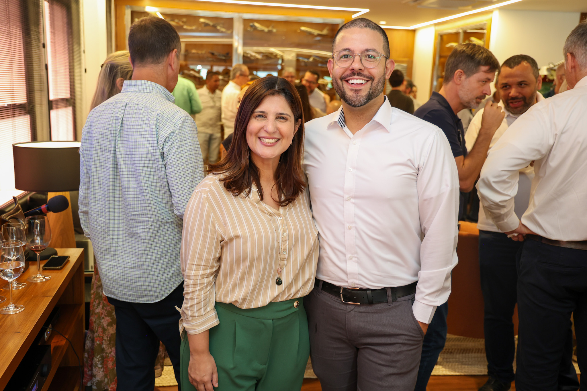 Renata Di Bernardo e Henrique Brasil, da Tap Renata Di Bernardo e Henrique Brasil, da Tap