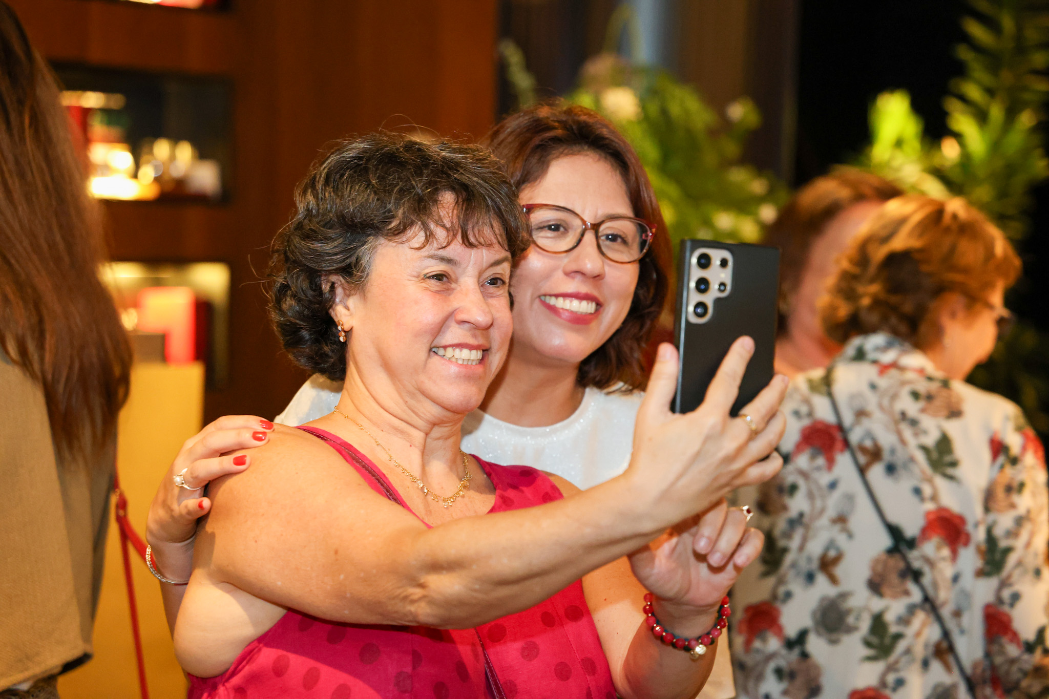 Roberta Galli, da Kpax, e Liz Rãda, da Discover Cruises