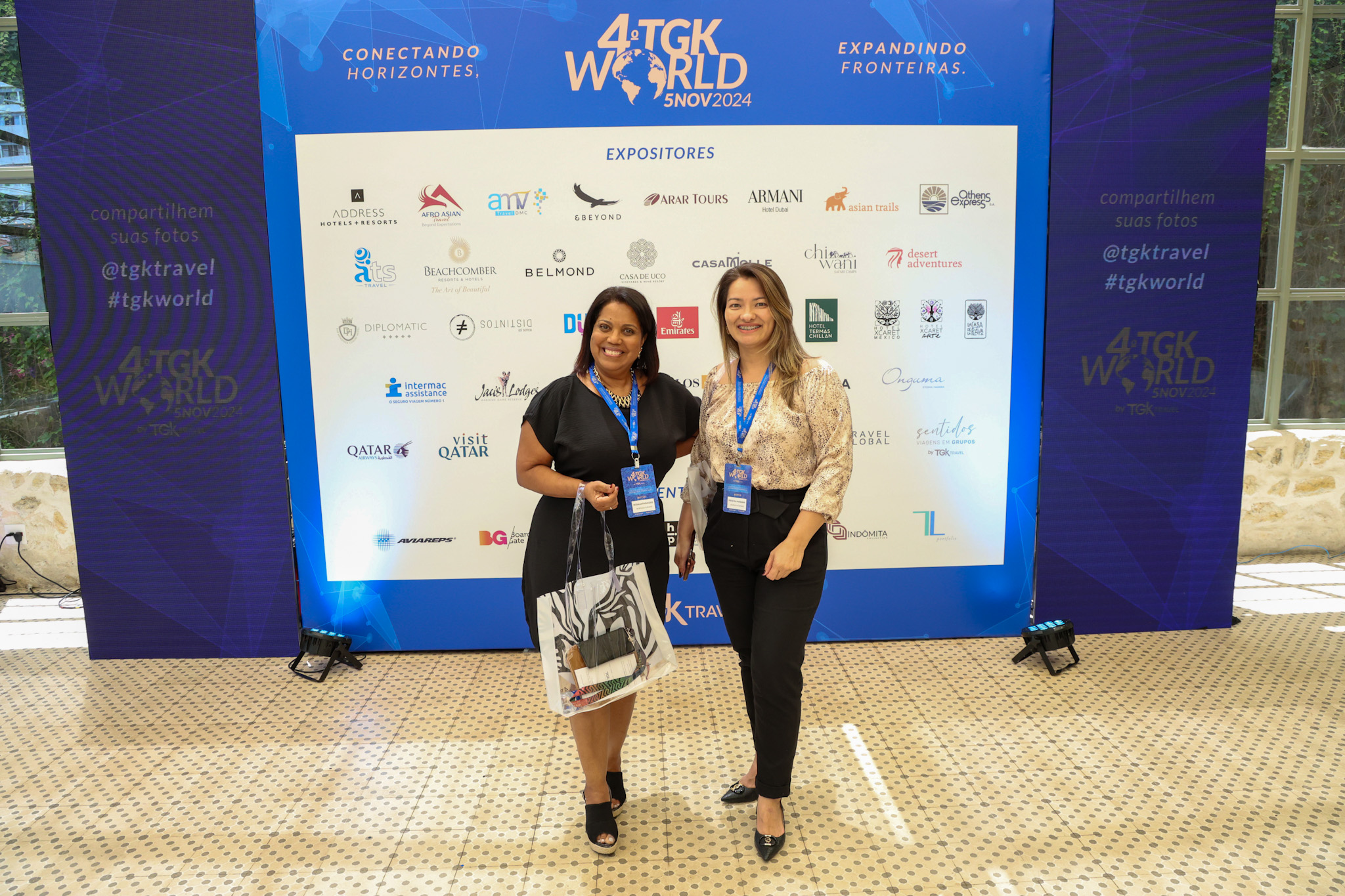 Rosália Fagundes e Priscila Massami, da Acapulco Turismo Rosália Fagundes e Priscila Massami, da Acapulco Turismo