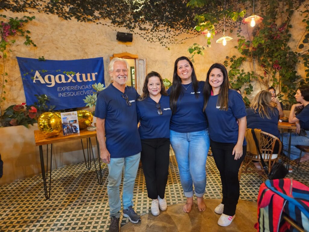 WhatsApp Image 2024 11 01 at 22.32.55 1 'Get together' com fornecedores: Agaxtur celebra 71 anos nesta sexta-feira (1º); veja fotos