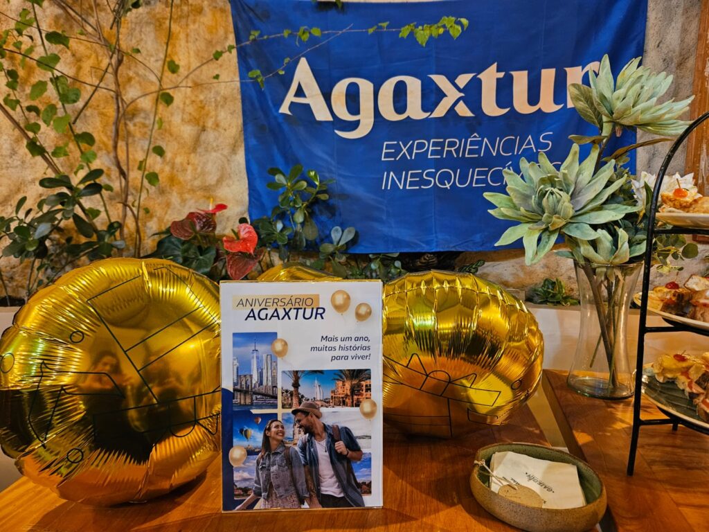 WhatsApp Image 2024 11 01 at 22.32.55 3 'Get together' com fornecedores: Agaxtur celebra 71 anos nesta sexta-feira (1º); veja fotos