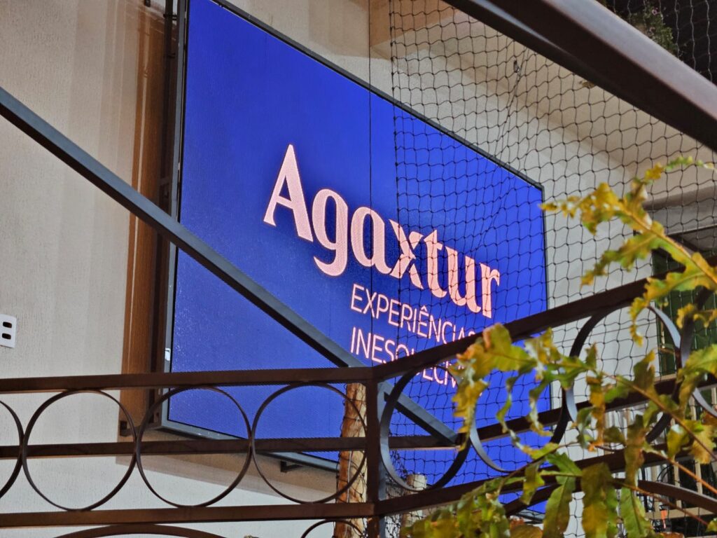 WhatsApp Image 2024 11 01 at 22.32.57 1 'Get together' com fornecedores: Agaxtur celebra 71 anos nesta sexta-feira (1º); veja fotos