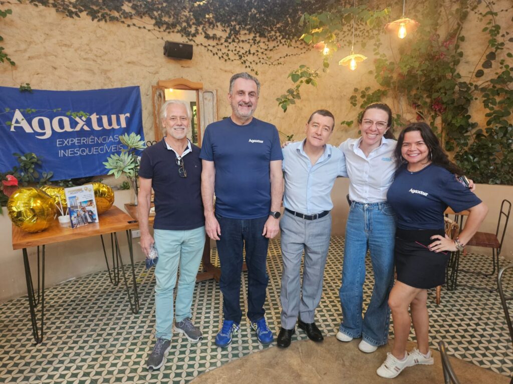 WhatsApp Image 2024 11 01 at 22.33.01 2 'Get together' com fornecedores: Agaxtur celebra 71 anos nesta sexta-feira (1º); veja fotos