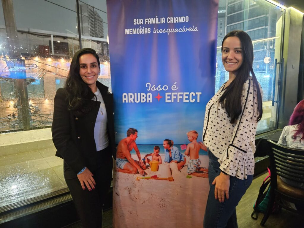 Vivian Amaral e Bárbara Jacome, da CVC Corp