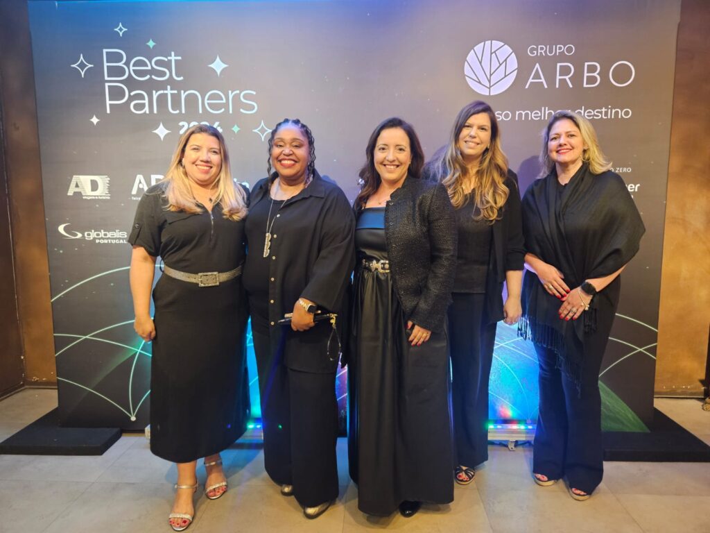 Samara Miranda, Georgia Mariano, Adriana Fredericce, Mariana Azevedo e Michele Carara, da Diversa
