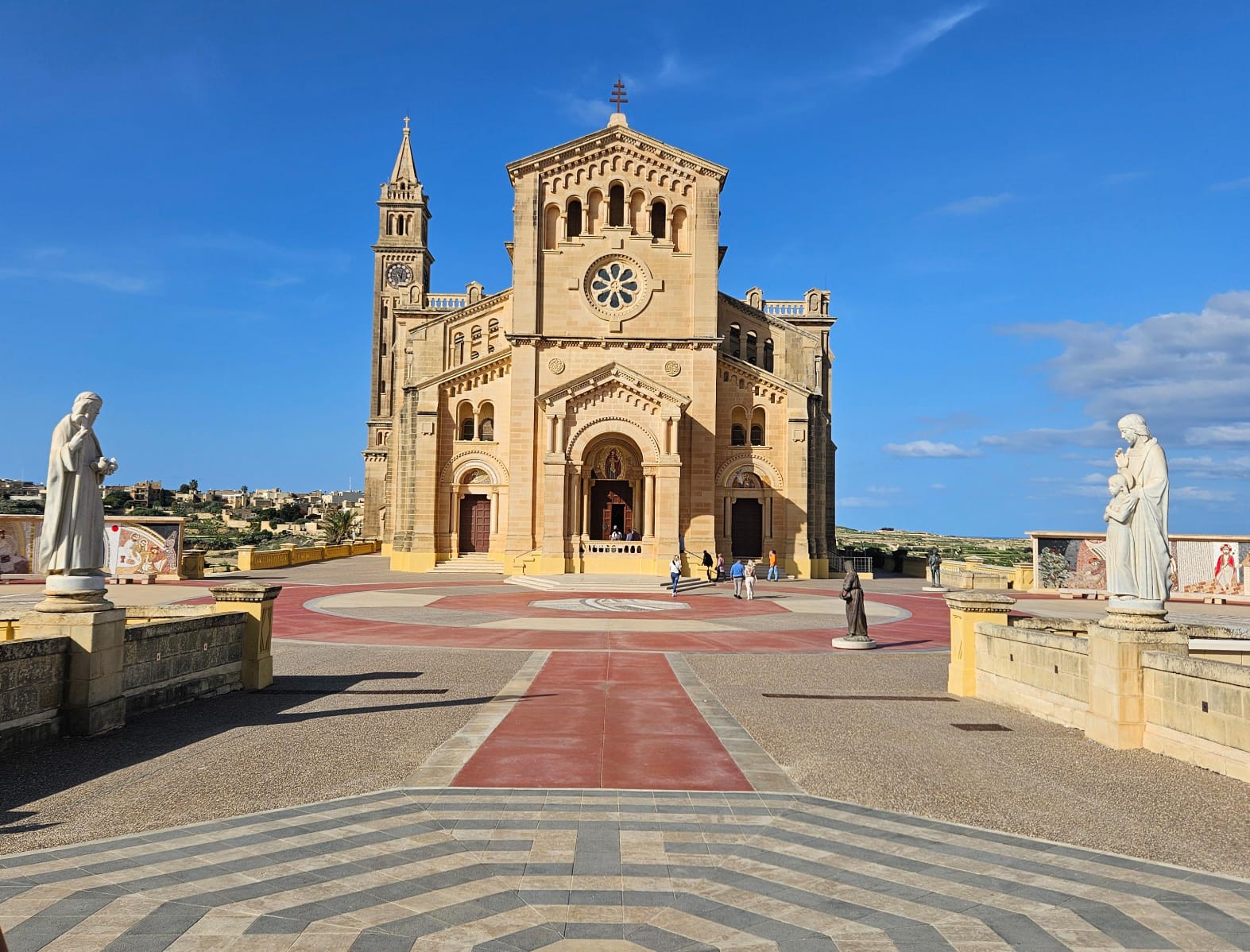 Igreja de Ta' Pinu Igreja de Ta' Pinu