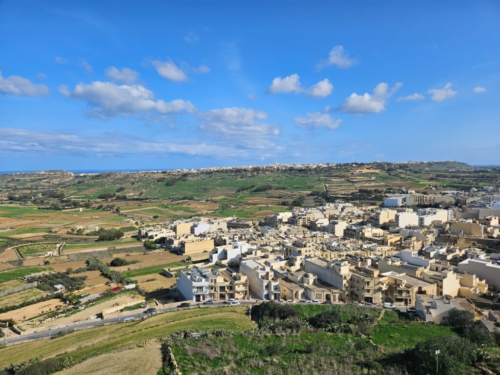 Vista do ponto mais alto da Ilha de Gozo, em Cittadella
