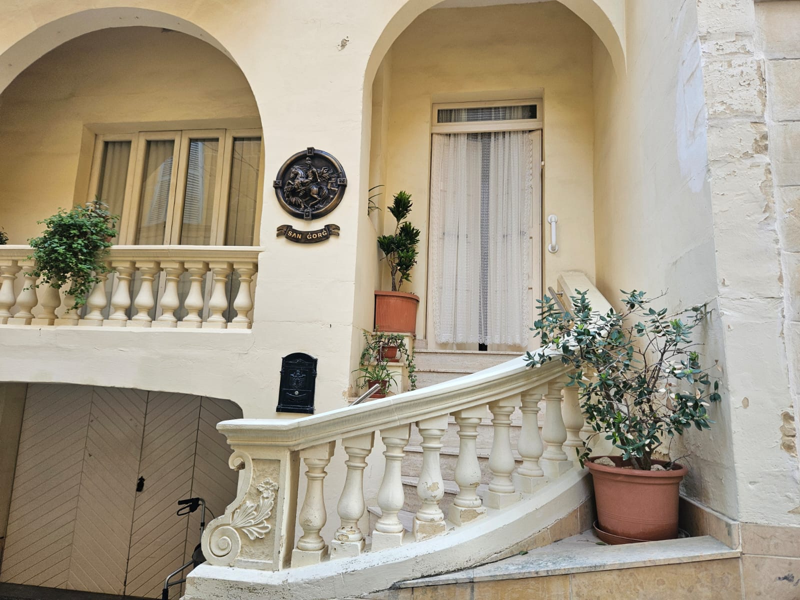 É comum deixar a porta de casa aberta em Rabat É comum deixar a porta de casa aberta em Rabat