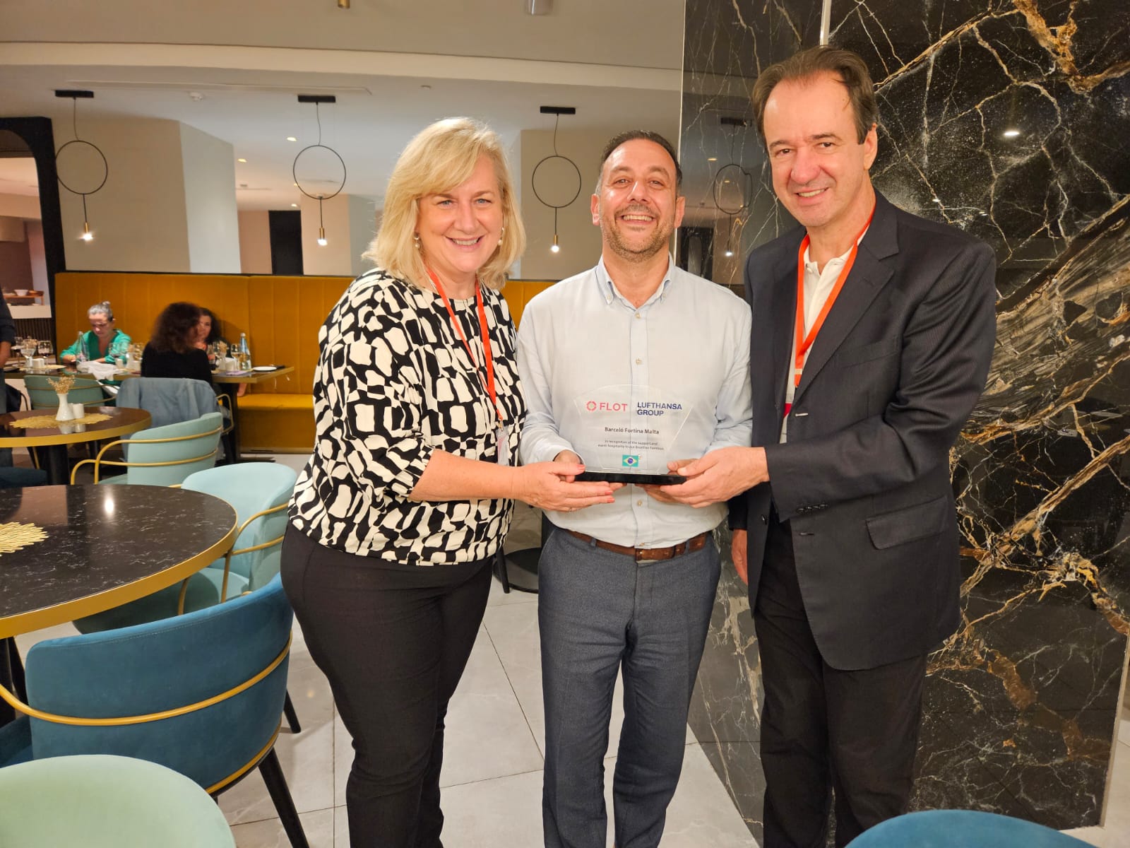 Annete Taeuber, diretora da Lufthansa, Andrew Tabone, diretor comercial Hotel Barceló Fortina Malta, e Eduardo Barbosa, presidente da Flot