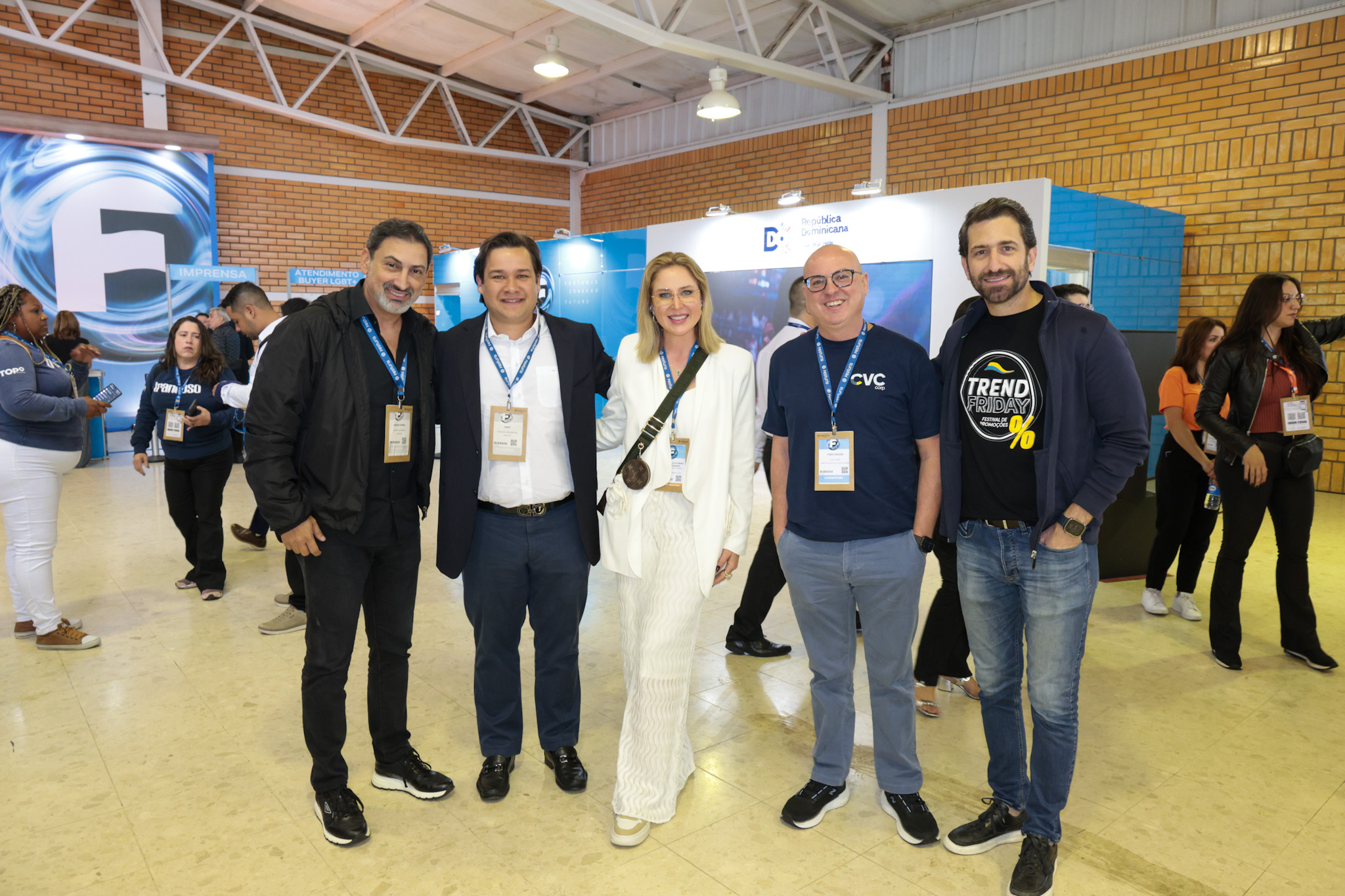 Wisam Kamel, diretor do Grupo Oceanic , Kiko Buerger, CEO, do Grupo Oceanic, Gabriela Schwan, da Swan, Fábio Mader, da CVC Corp, e Bruno Heleno, da Trend Viagens