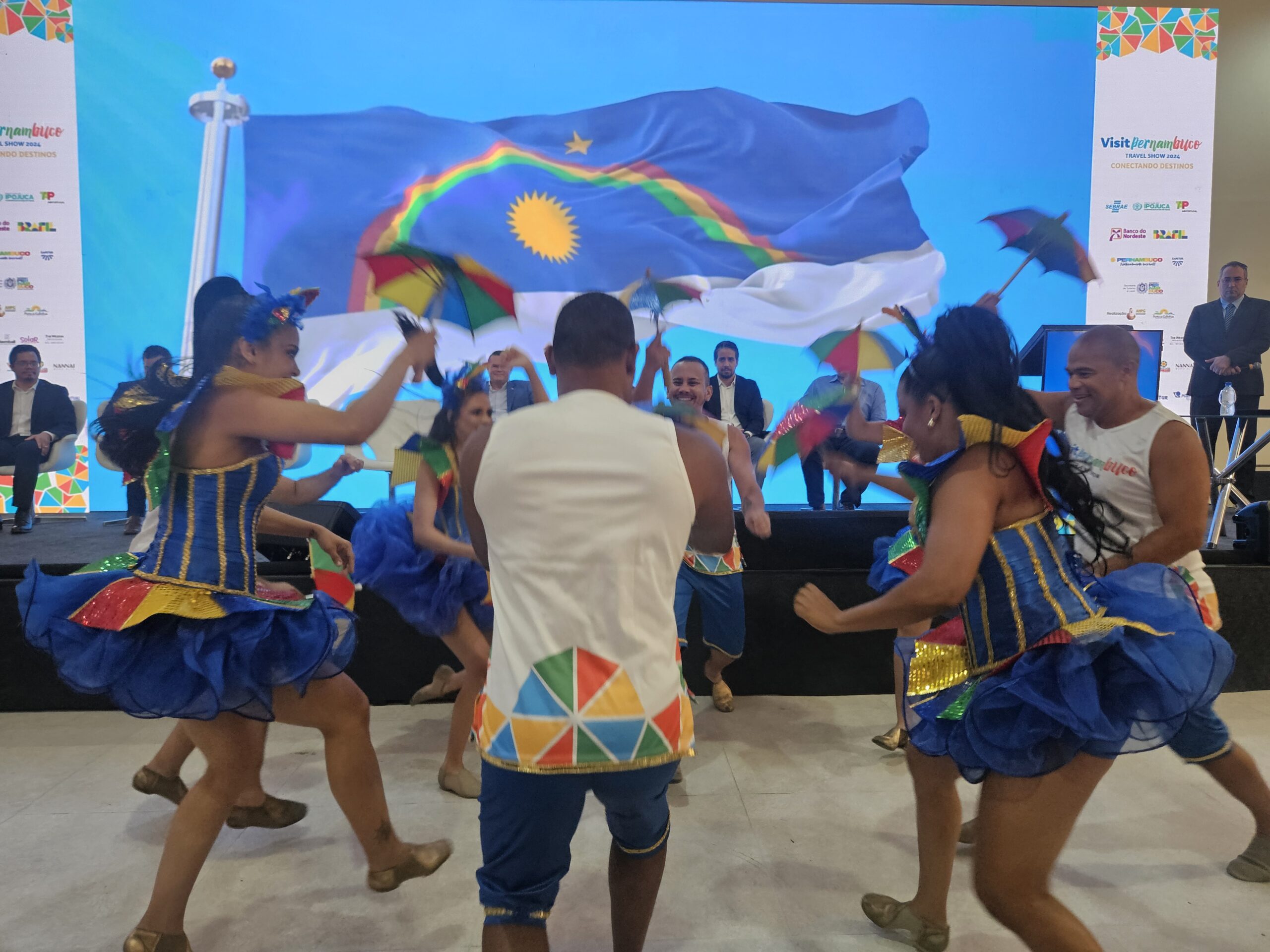 Apresentação de frevo Apresentação de frevo