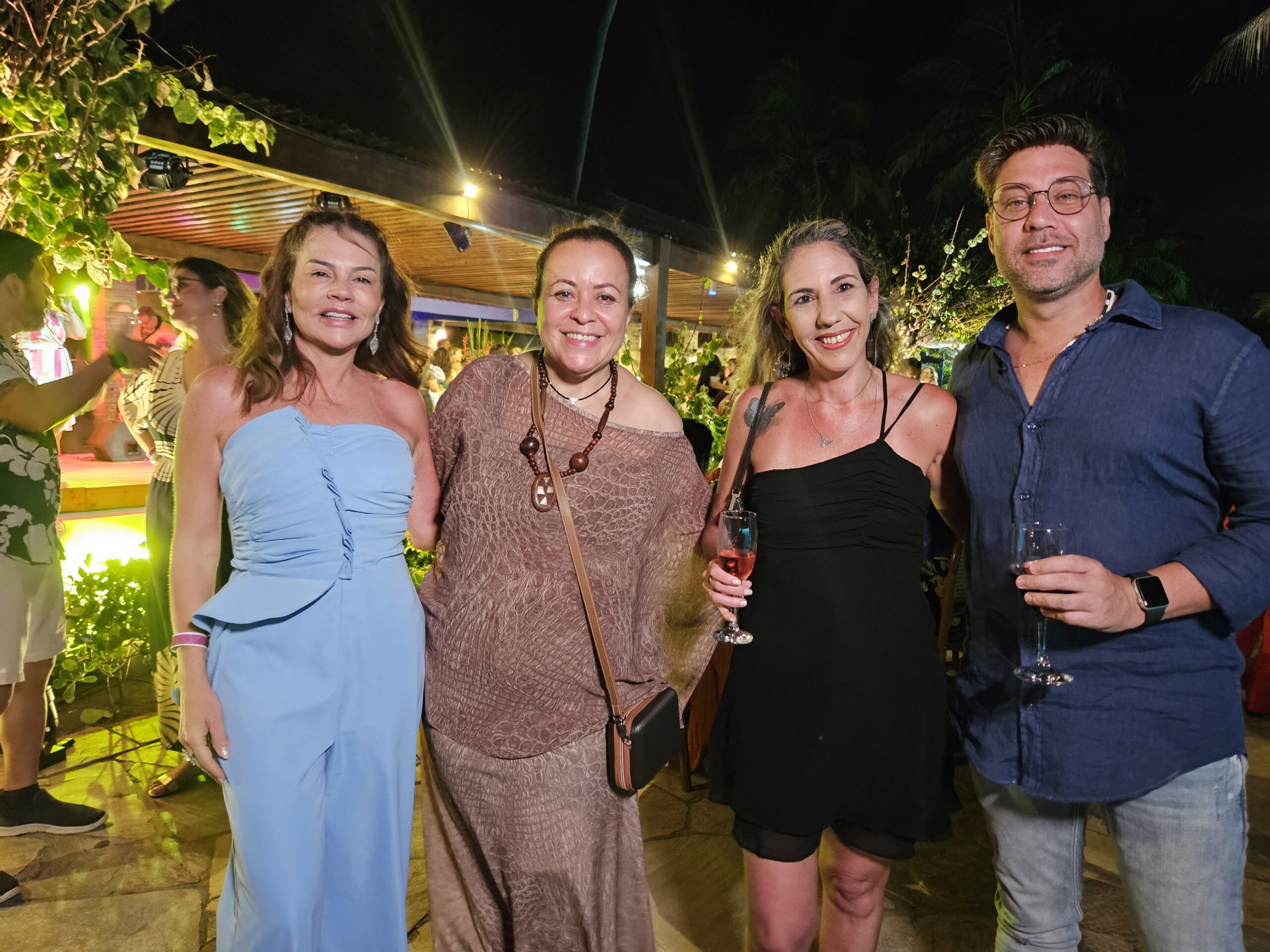 Ana Helena, do The Westin Porto de Galinhas, Marta Freitas, da Martur, Flavia Morgado, da Itaparica, e Flavio Valle, da Mais Brasil Ana Helena, do The Westin Porto de Galinhas, Marta Freitas, da Martur, Flavia Morgado, da Itaparica, e Flavio Valle, da Mais Brasil