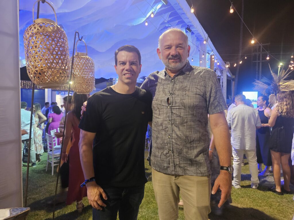 Eduardo Tiburtius, Presidente da Associação dos Hotéis, e Alexandre Alves, do Sebrae-PE