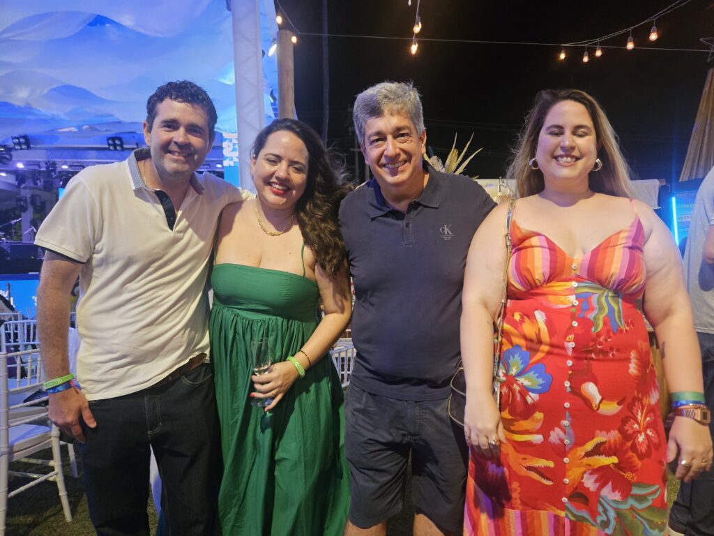 Matias Carey, da Free Way Rio, Brenda Silveira, diretora executiva do Porto de Galinhas Convention, Otaviano Maroja e Ana Acciolly, do Porto de Galinhas CVB