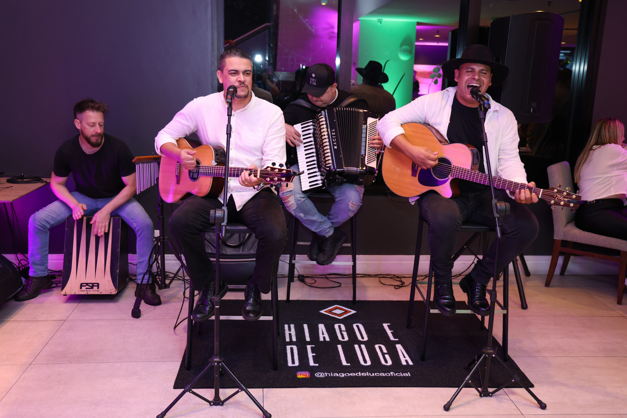 Músicos animaram o evento Músicos animaram o evento