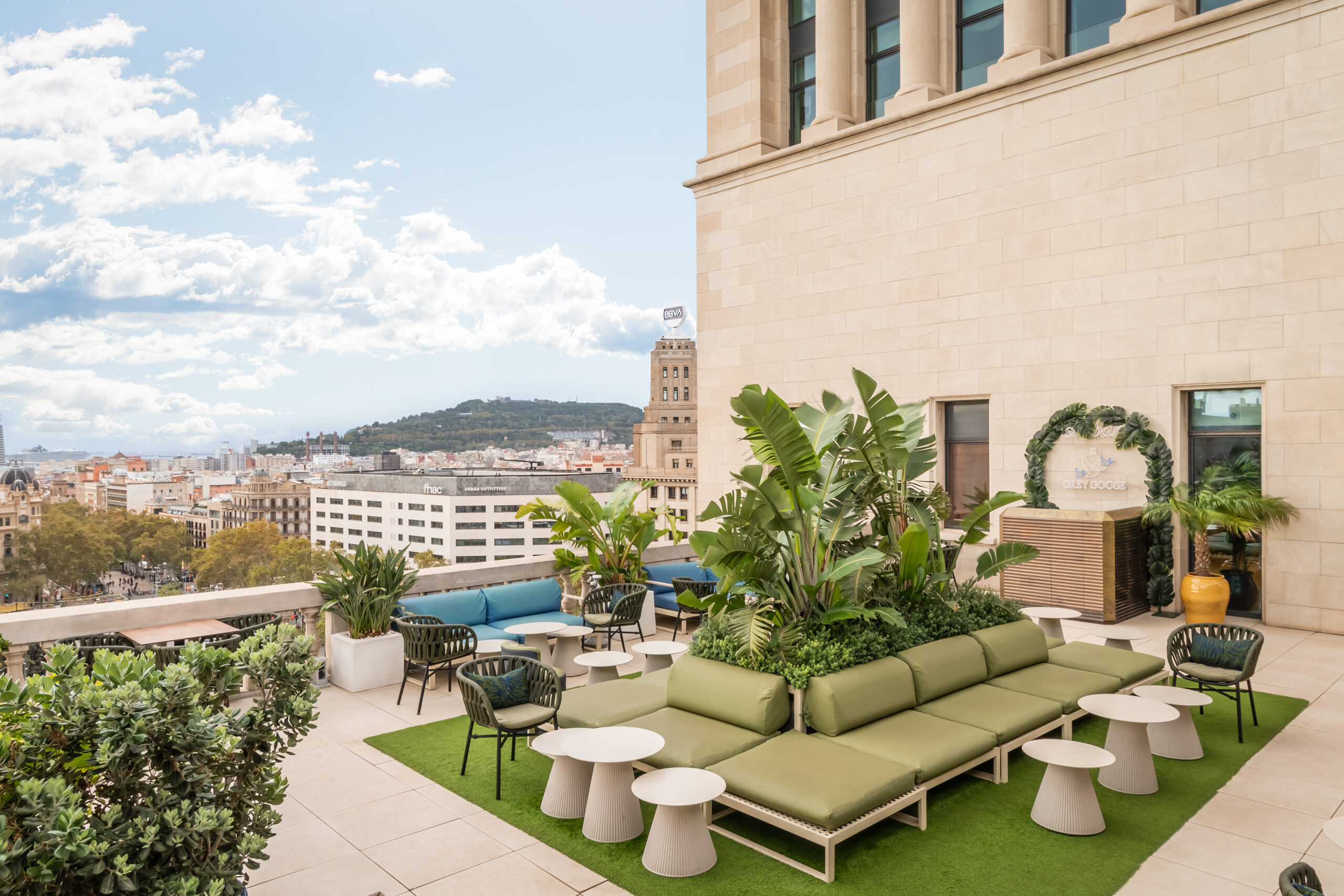 Palladium Hotel Group inaugura hotel em Barcelona 1 2 scaled Palladium Hotel Group inaugura hotel em Barcelona