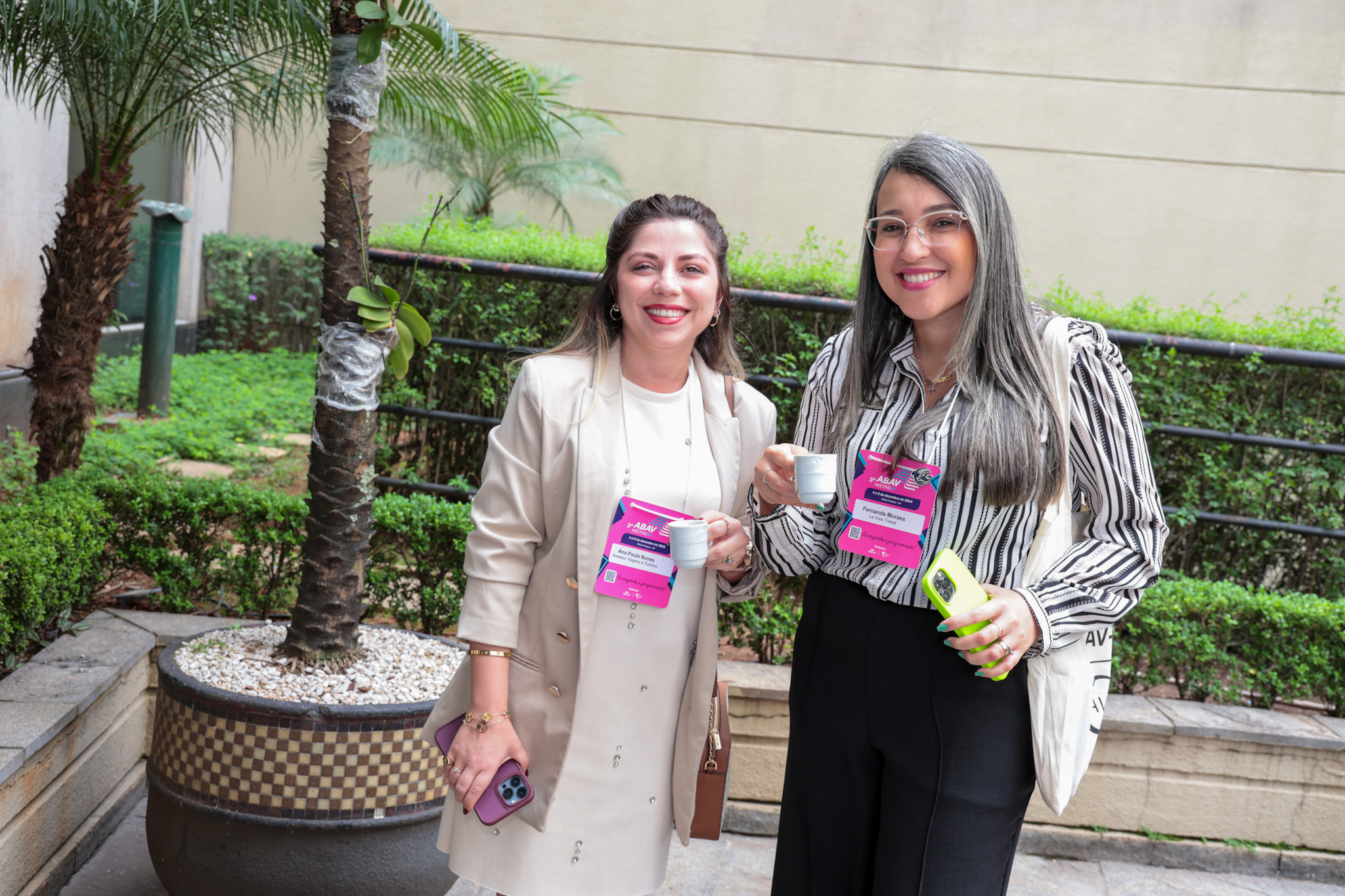 Ana Paula Nunes, da Amatour Viagens e Turismo, e Fernanda Moraes, da Le Vive Travel