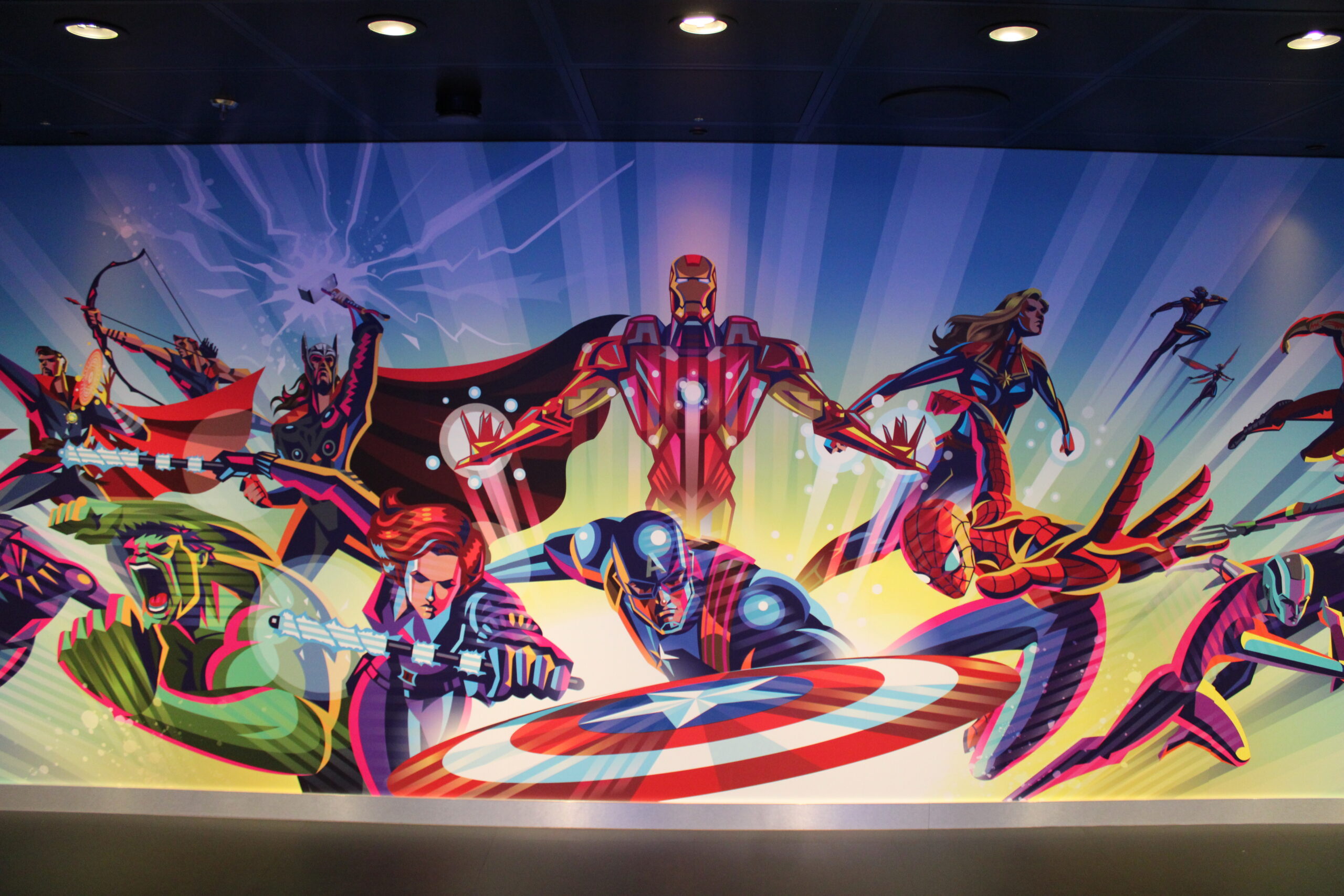 Área do filme Vingadores atrai muitos jovens