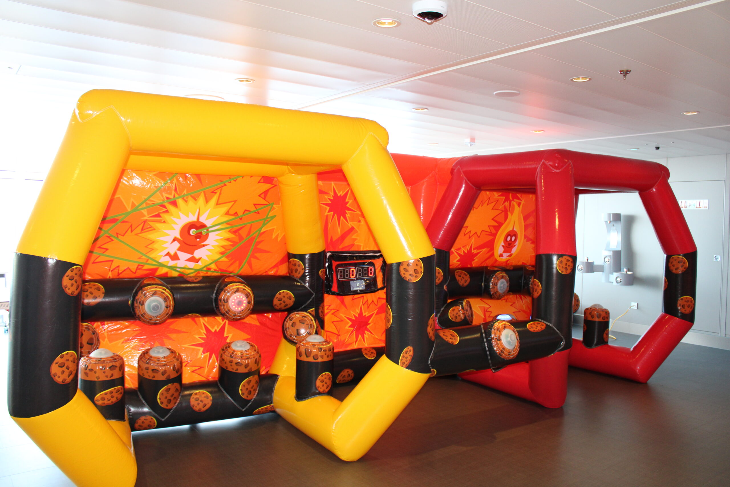 Atração divertida onde os hóspedes competem por mais pontos