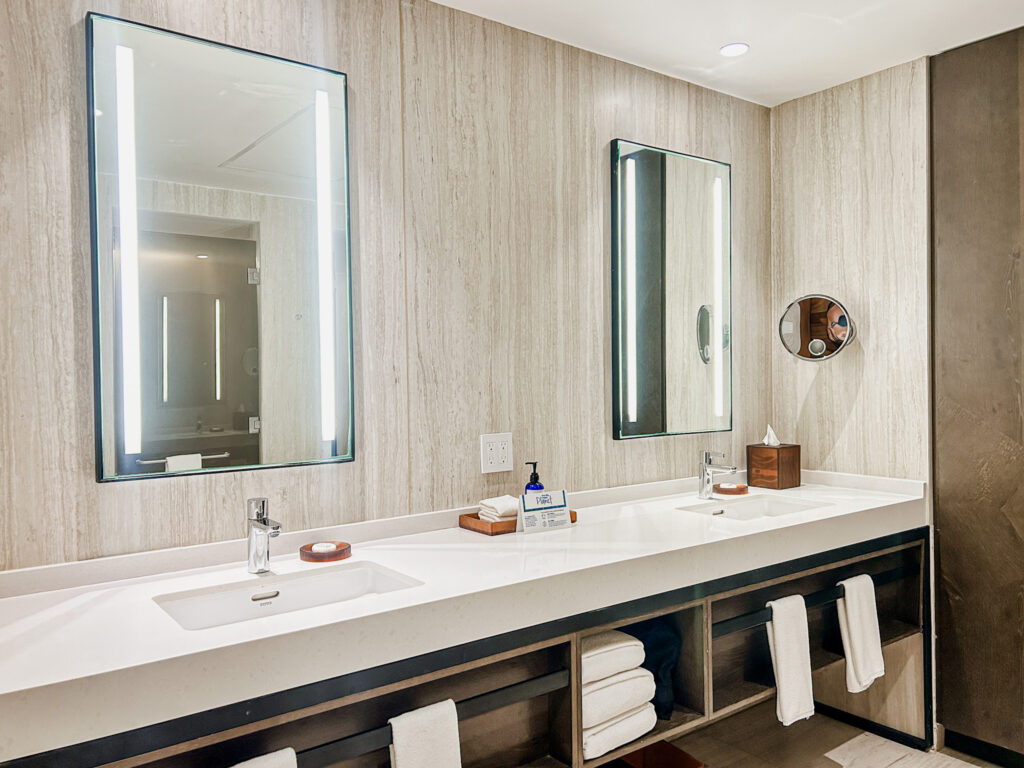 Banheiro da Parlor Suite, a segunda melhor do hotel