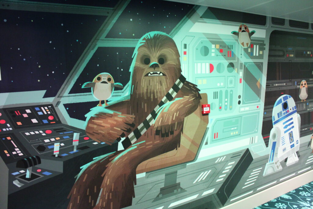 Chewbacca decora a entrada que remete ao filme Star Wars