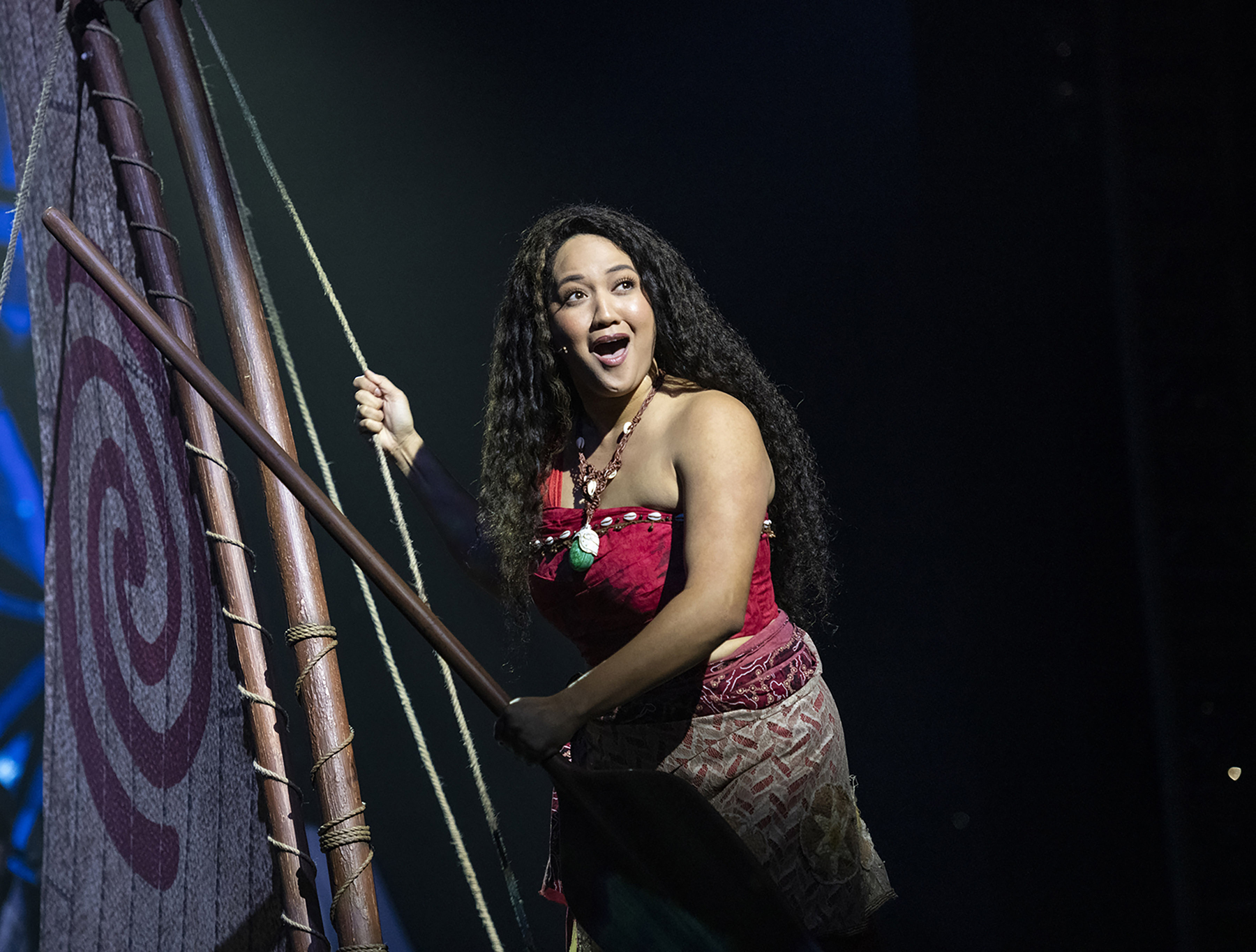 “Disney The Tale of Moana” começa nos dias atuais, na ilha fictícia de Motunui
