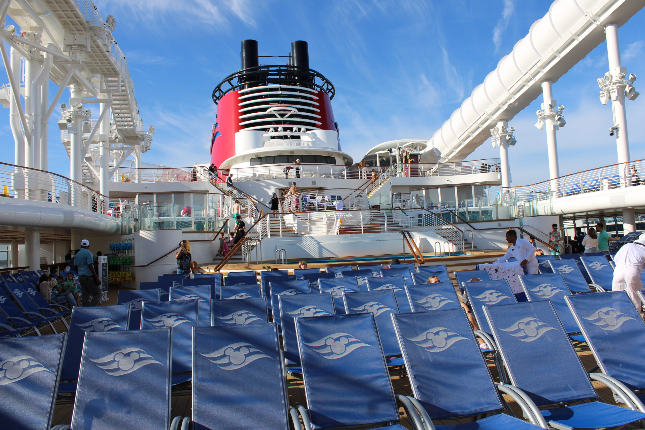 Disney Treasure é o sexto navio da frota Disney Treasure é o sexto navio da frota