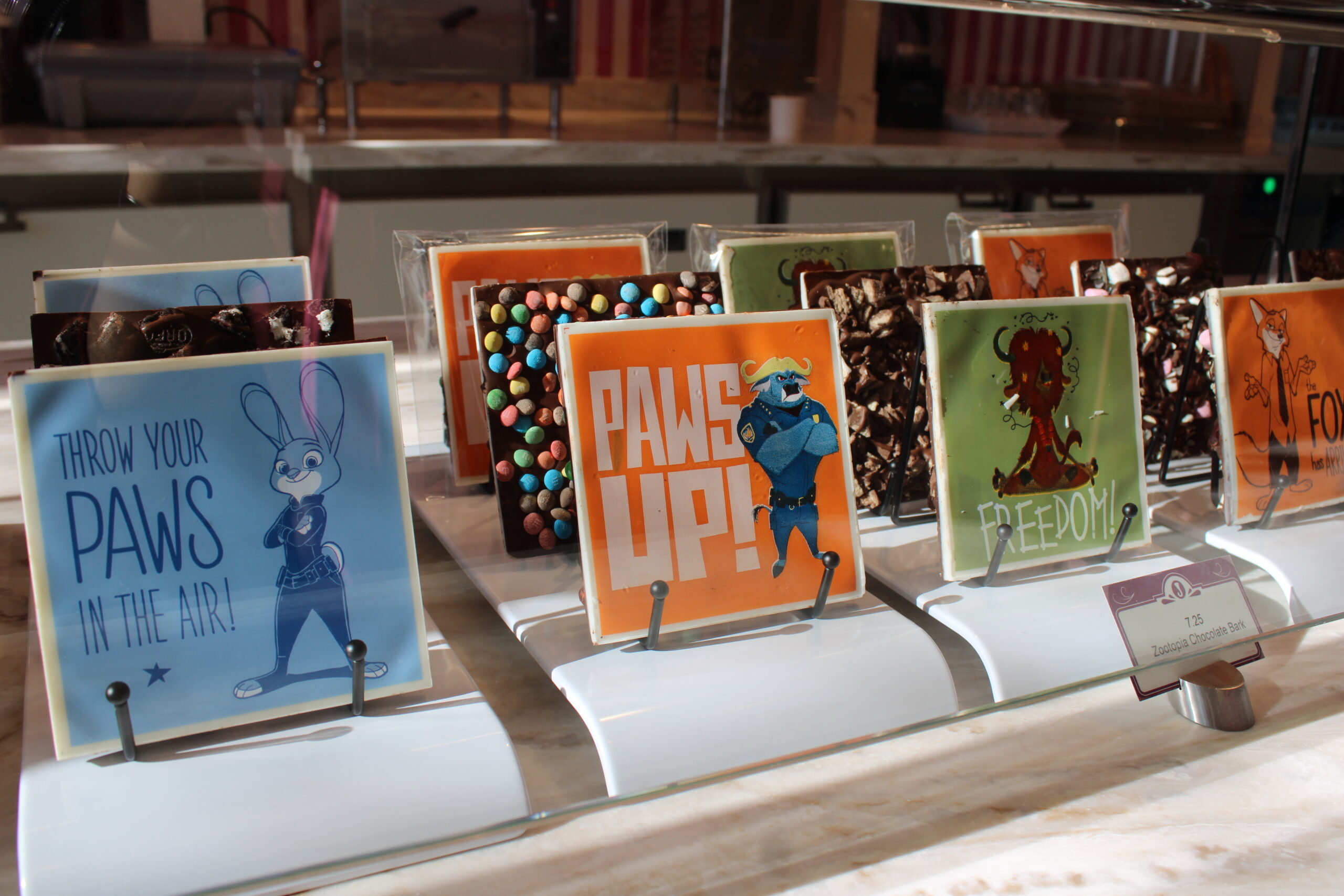 Doces com personagens do filme Zootopia Doces com personagens do filme Zootopia