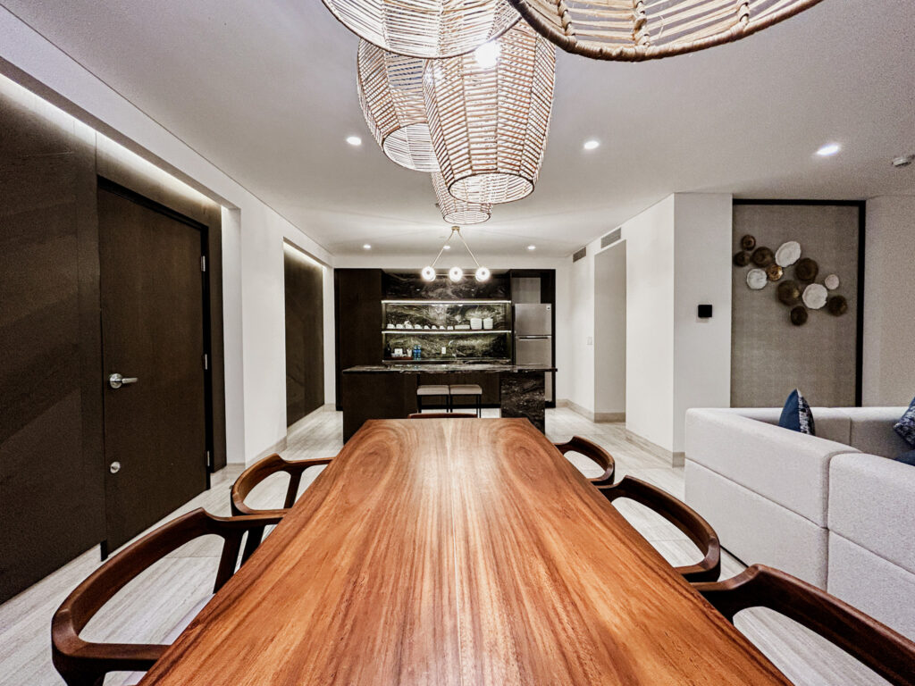 Em formato de loft, a suite Parlor une a cozinha, sala jantar e sala de estar no mesmo ambiente
