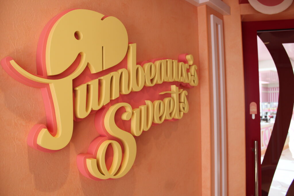 Entrada do Jumbeauxs Sweets, que impressiona com variedade de doces