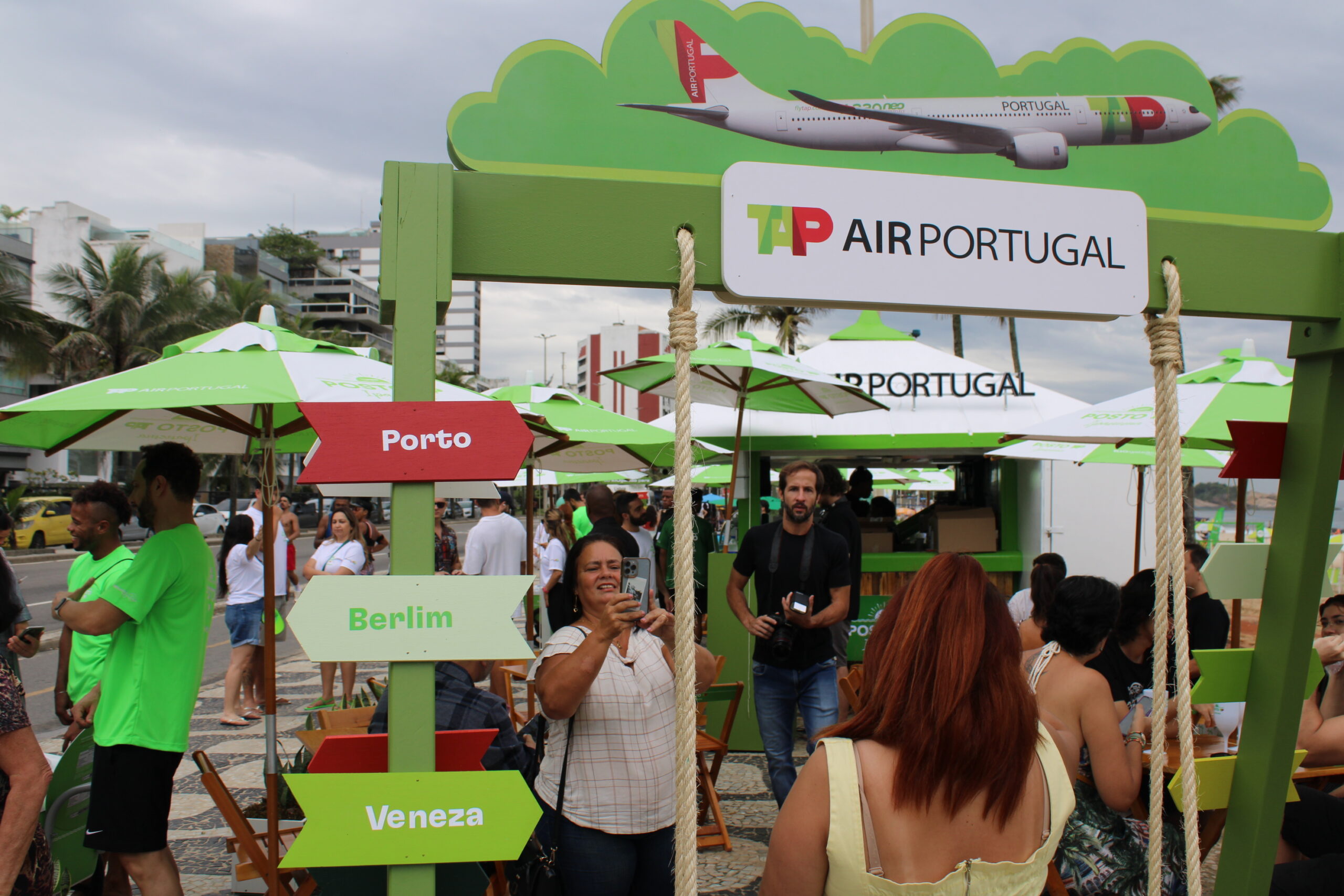 Espaço 'instagramável no quiosque TAP Espaço 'instagramável no quiosque TAP