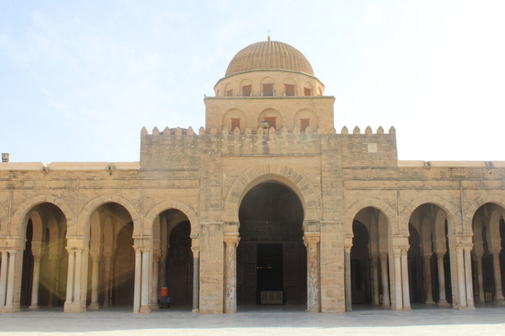 Fachada da Grande Mesquita