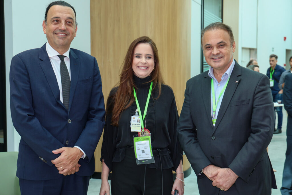 Felicio Ramuth, vice-governador do Estado de São Paulo, Fernanda Herbella, delegada, e Roberto de Lucena, secretário de Turismo do estado de São Paulo
