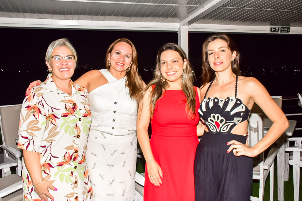 Flávia rodrigues, da APMP, Sueli Neves, da MSTour, Talita Vanili, da Talita Tour e Taciana Moura, da Solaire Viagens
