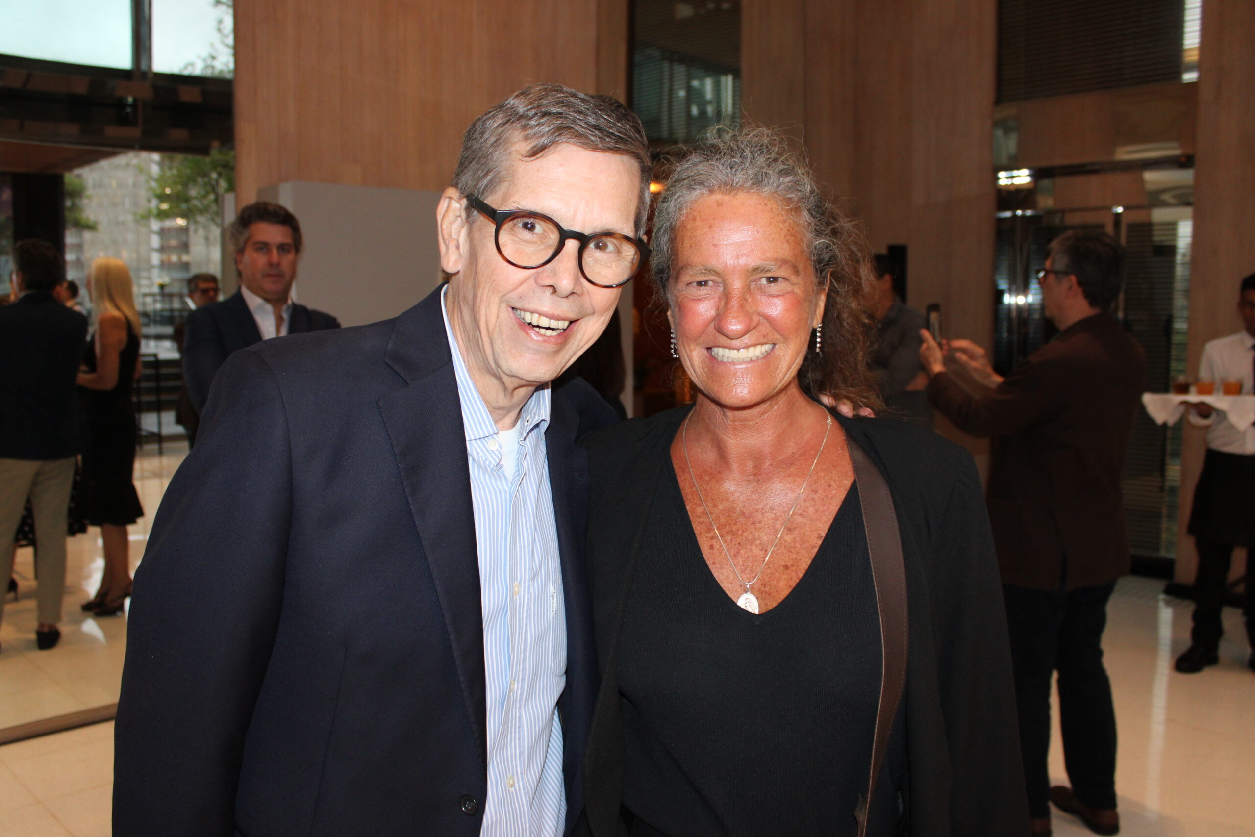 Cassio Oliveira, da Sakura com Mari Masgrau, do M&E