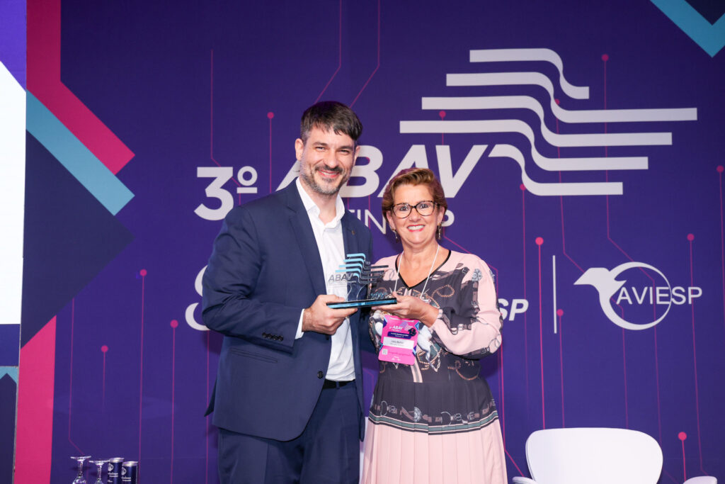 Ignacio Palácios, da MSC Cruzeiros, e Inês Bellini, da Mendes Turismo