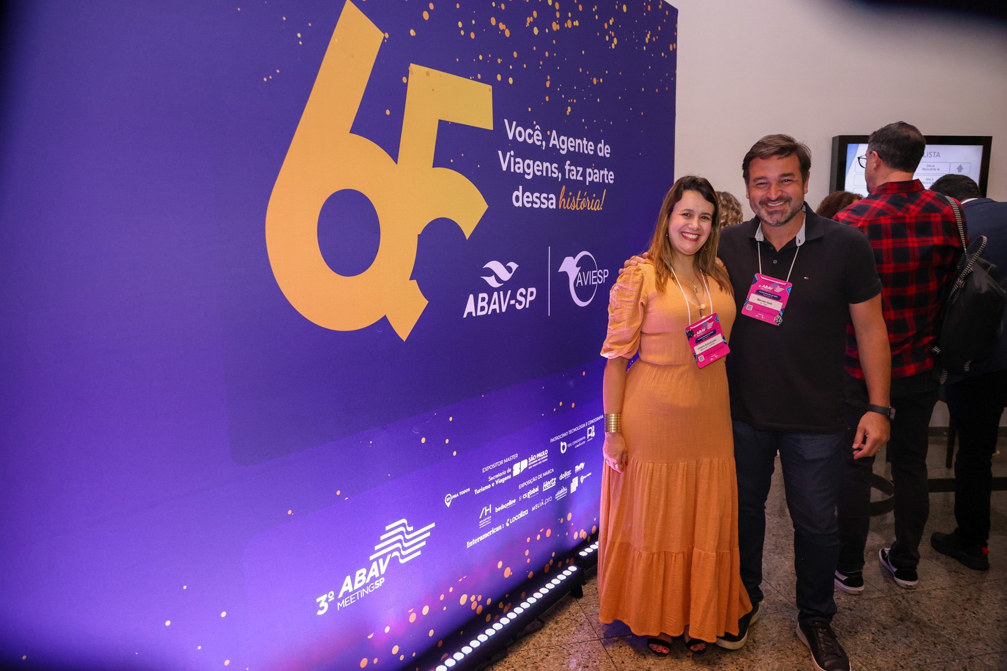 Juliana Assumpção, diretora da Abav-SP Aviesp, e Marcelo Gatti, da G. tour