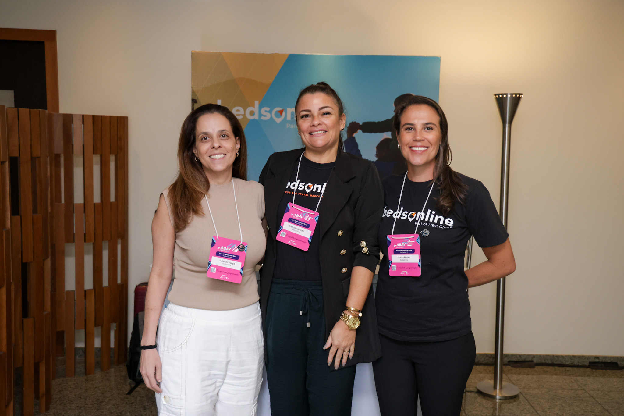 Juliana Luengo, Andréia Almeida, e Paula Daros, da BedsOnline