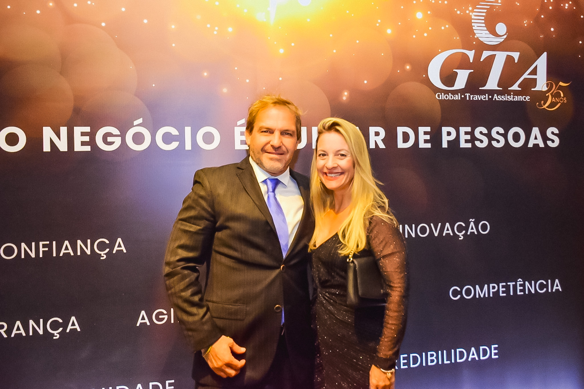 Luiz Vieira e Marcela Vieira, da Krooze